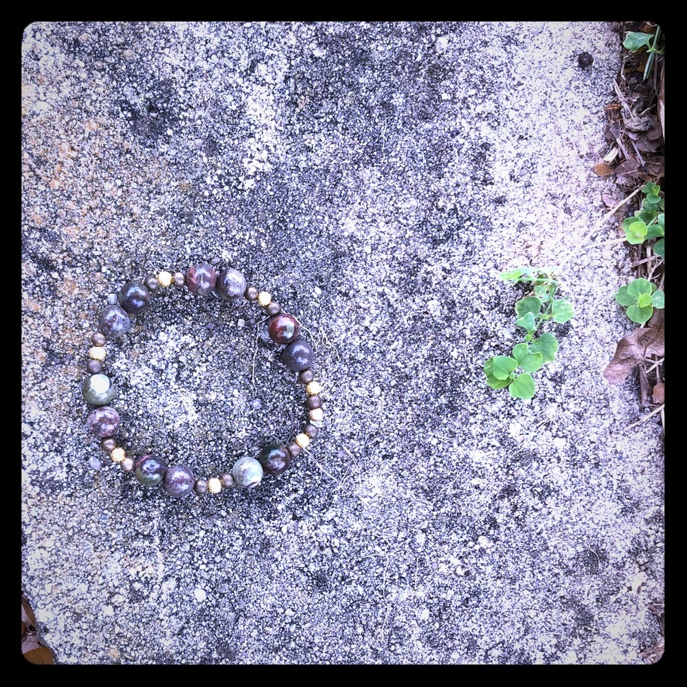 8mm  Rainforest agate Gemstone & Gold Bracelet